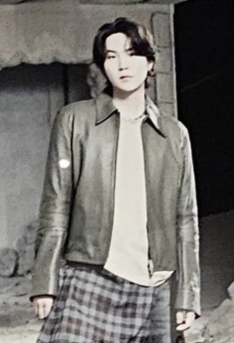 sakinayoongi's tweet photo. OMG PRETTY YOONGI FOR D’FESTA THE ORIGIN #SUGA https://t.co/q0eawFbQyS
