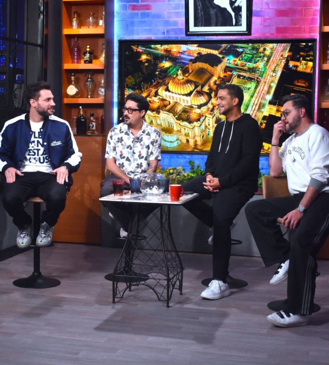 ArmyPorcellaLat's tweet photo. Ya viendo a mi favorito en los jueves de @miembrosalaire 
💚🙌🏻👌🏻

NICOLA X MIEMBROS AL AIRE
#nicolaporcella https://t.co/vgekrNbPEA