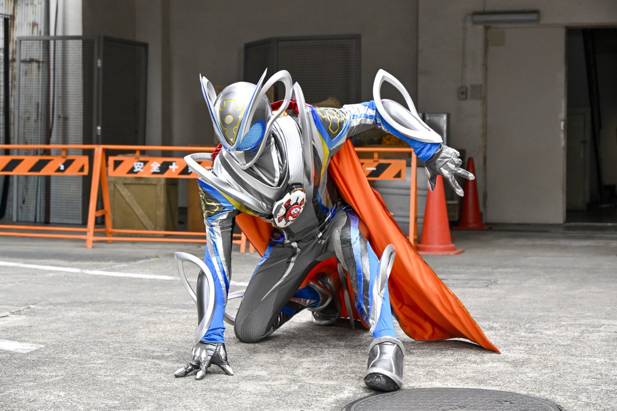 tokusatsu_ex's tweet photo. 🐭

10.25 sun　🔹▫️🔹▫️🔹▫️🔹▫️🔹▫️

　  　　#仮面ライダーマイス
  　　　第8話　窮鼠ネコをかむ

🔹▫️🔹▫️🔹▫️🔹▫️🔹▫️　am 9:00

#マイス #kamenridermy_th #kamenrider
#秋谷郁甫 #安宅波颯 #堀川梨心 #金子隼也 https://t.co/5tQoOLB6o1