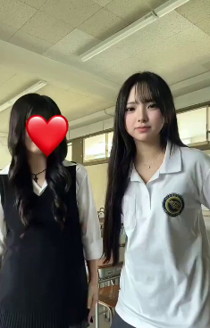 BoolmanJor77341's tweet photo. https://t.co/3LUruzw9gW

同一人物ですか？ https://t.co/w97e5x4FOT