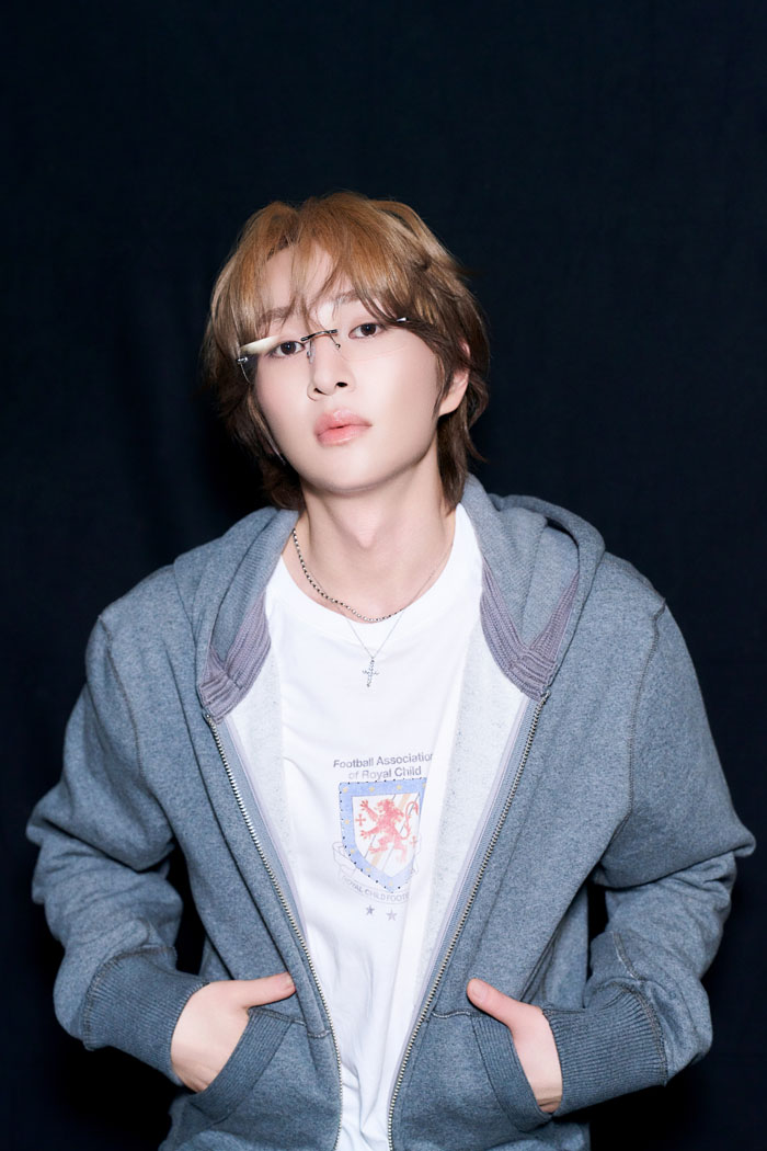 HMV_Kpop's tweet photo. ONEW ニューシングル『錯覚』
購入者特典会

＜追加受注販売決定＞
サイトメンテナンスの影響に伴い、
対象商品の2次受注を実施いたします。

🚨2次受注
10/23(金)16:00 ～ 10/24(土)23:59

✅11/3(火祝)＠東京都内某所
✔２ショット撮影会
✔サイン会
▶https://t.co/u5f826D5Wl

#ONEW #온유 #착각 https://t.co/DSPqPi26xb