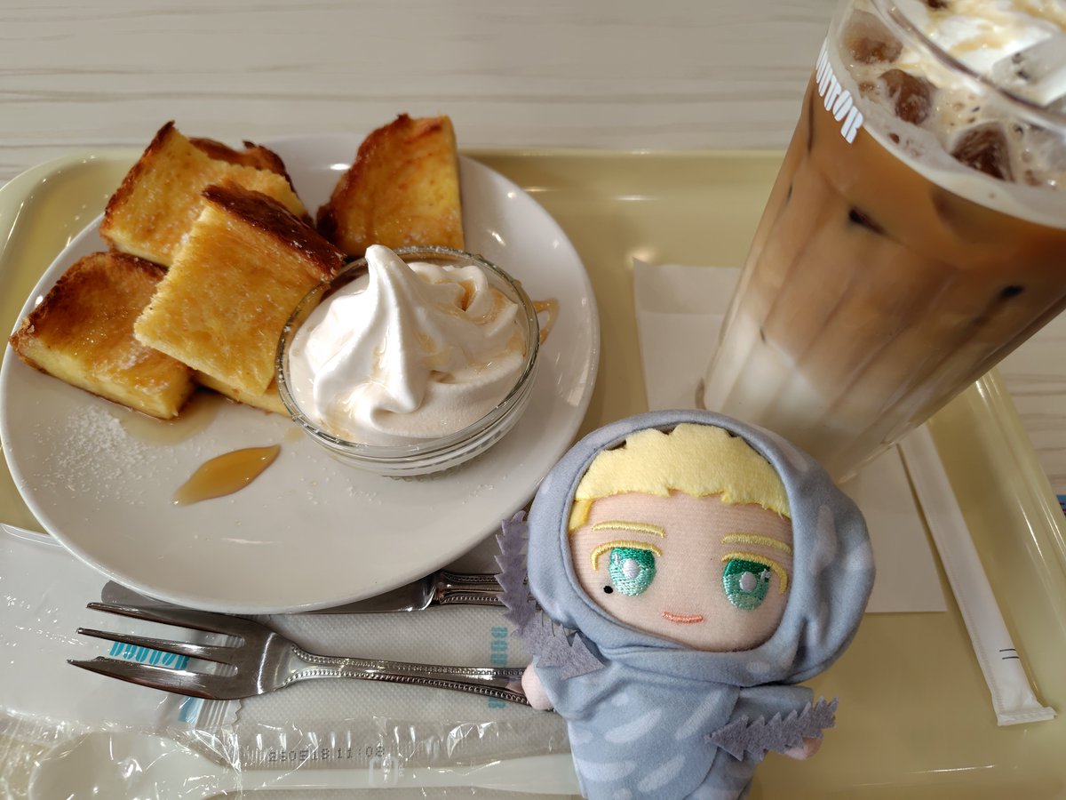hina__0w0's tweet photo. お昼だよ、ちぃナイちゃん https://t.co/QyYnb14NA7