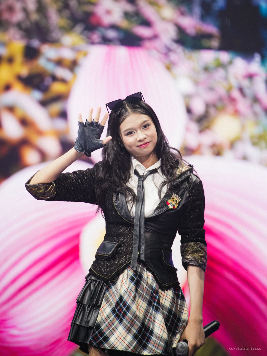cokelatmaniisss tweet picture
