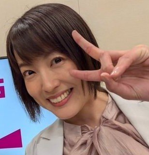 uyhjtgre's tweet photo. 集団イジメしてる最中にこの笑顔でピースサインですよ。

三好さんの言葉を借りれば頭狂った奴ですよ。

奥田さんもこんな狂った連中とは話したくないから公開質問状という処置をしたのに、それすらも拒否。

これをカルトと言わずに何と言うんですか？

#いのちの党の執行部は集団イジメをやめろ https://t.co/pc1Ido0duX