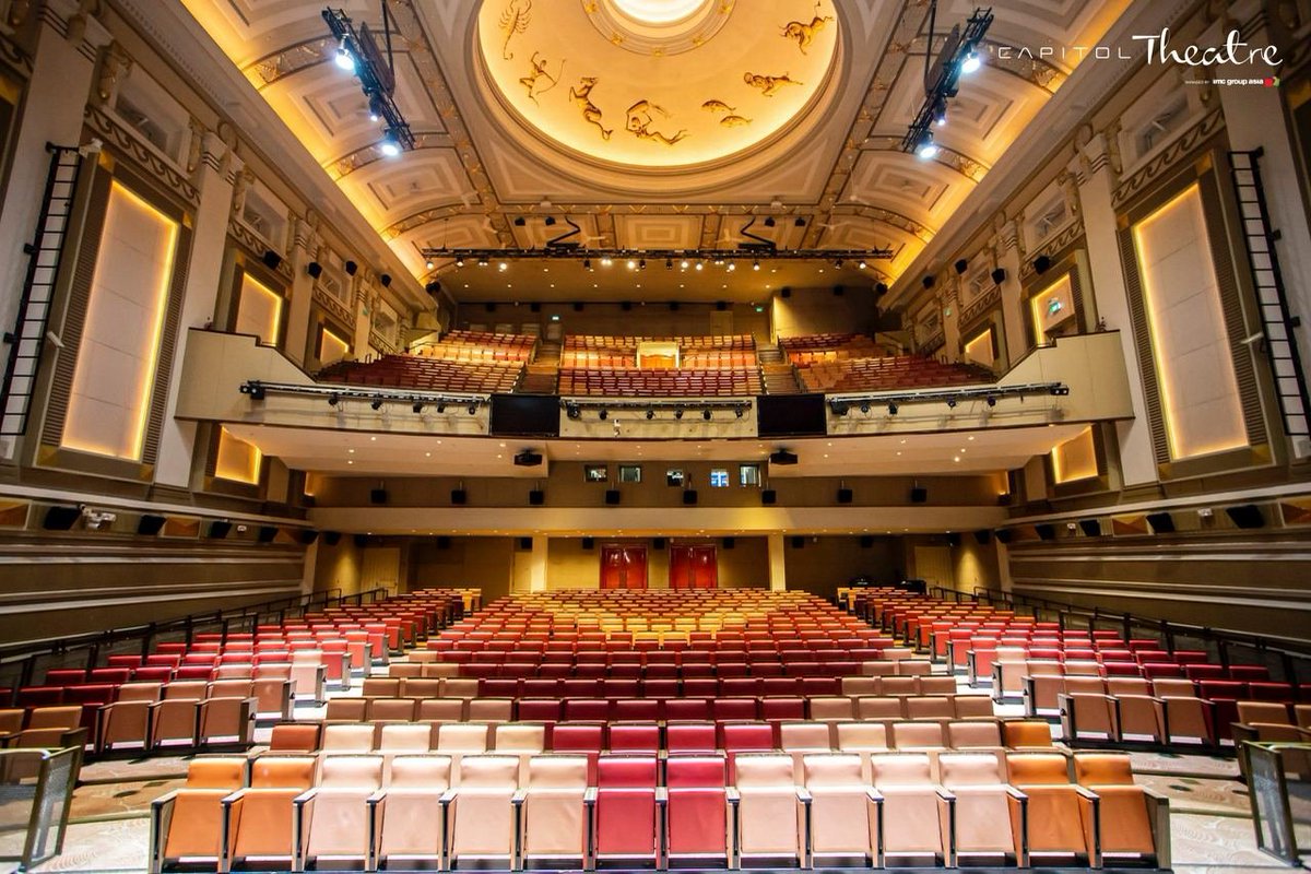 yunaegis's tweet photo. its a pretty venue, seats are comfy (and tiered!!), sound system is pretty good. its in the city (central). its also walking distance to public transport and malls (food and conveniece ✅️).

cant wait for jgg fam to come to sg 🥹🙌 https://t.co/wkr4glSf5U