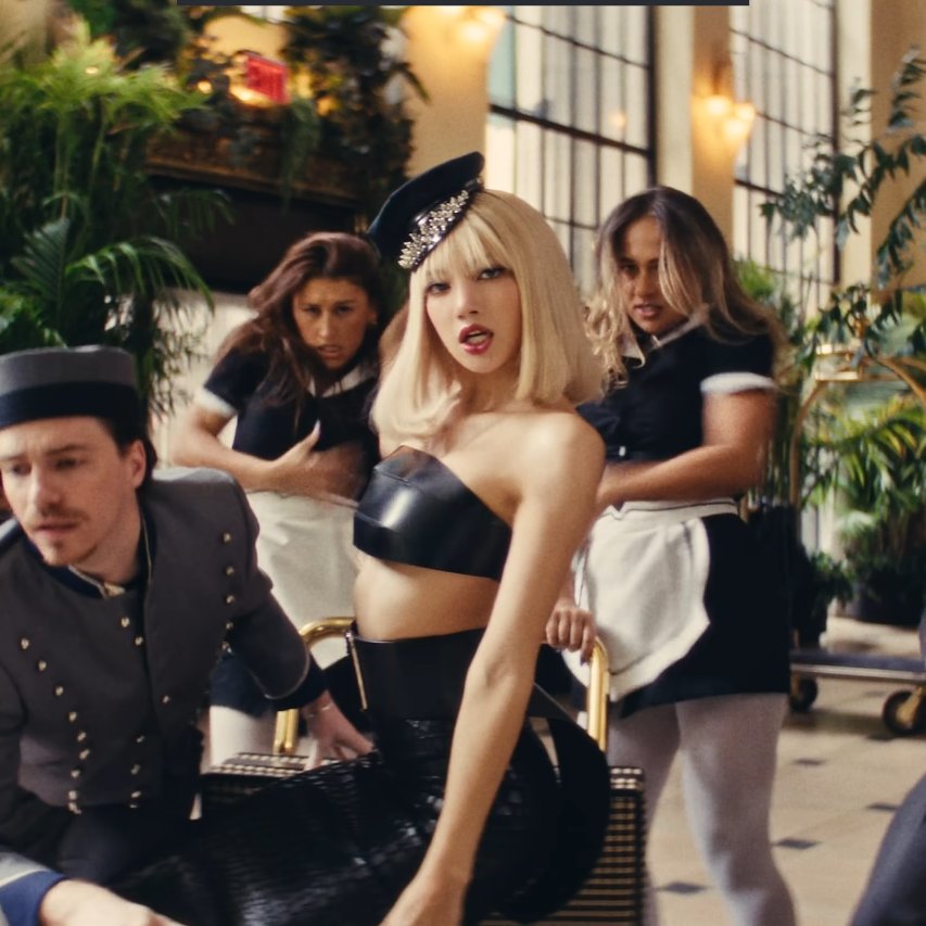 TheePopCore's tweet photo. LISA is currently Trending Worldwide following the release of her new single “Tarantino” and EP “Press Play.” https://t.co/gZaxvb32xr