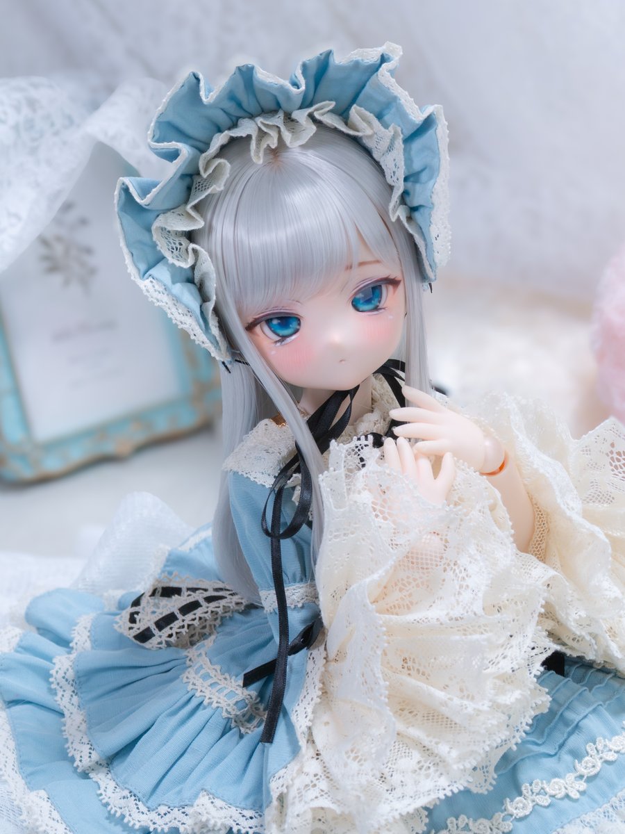 000vdoll's tweet photo. ヤフオクに出品中のカスタムメイク。アイの別verです🩵
＃ヴィっこ　＃vdoll
https://t.co/eOu4PVm2aY https://t.co/uCM2eghBcb