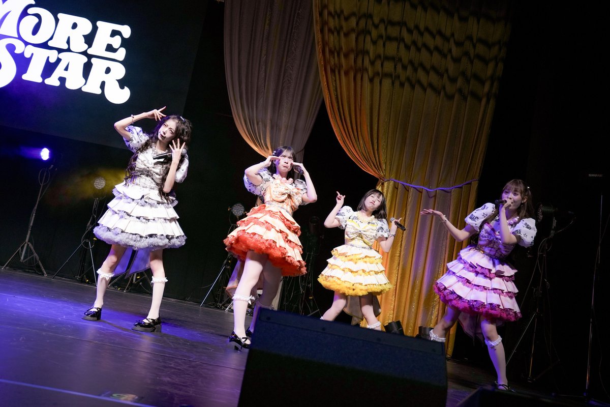 MORE_STAR_'s tweet photo. そして、こちらは全力変顔㌠。

(信頼の証)

#MORESTAR #もあすた https://t.co/Dw2pEM2KUP
