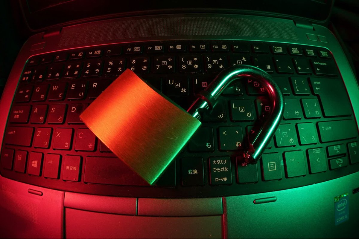 01net's tweet photo. 🚨 Urgence sur le web ! 😬 Après PHP, Node.js annonce des correctifs pour 10 failles, dont 4 critiques ! 🔓 Administrateurs, mettez à jour vos serveurs maintenant ! ⏳  ➡️ https://t.co/LPZscCozGG https://t.co/48pRgnTJwj