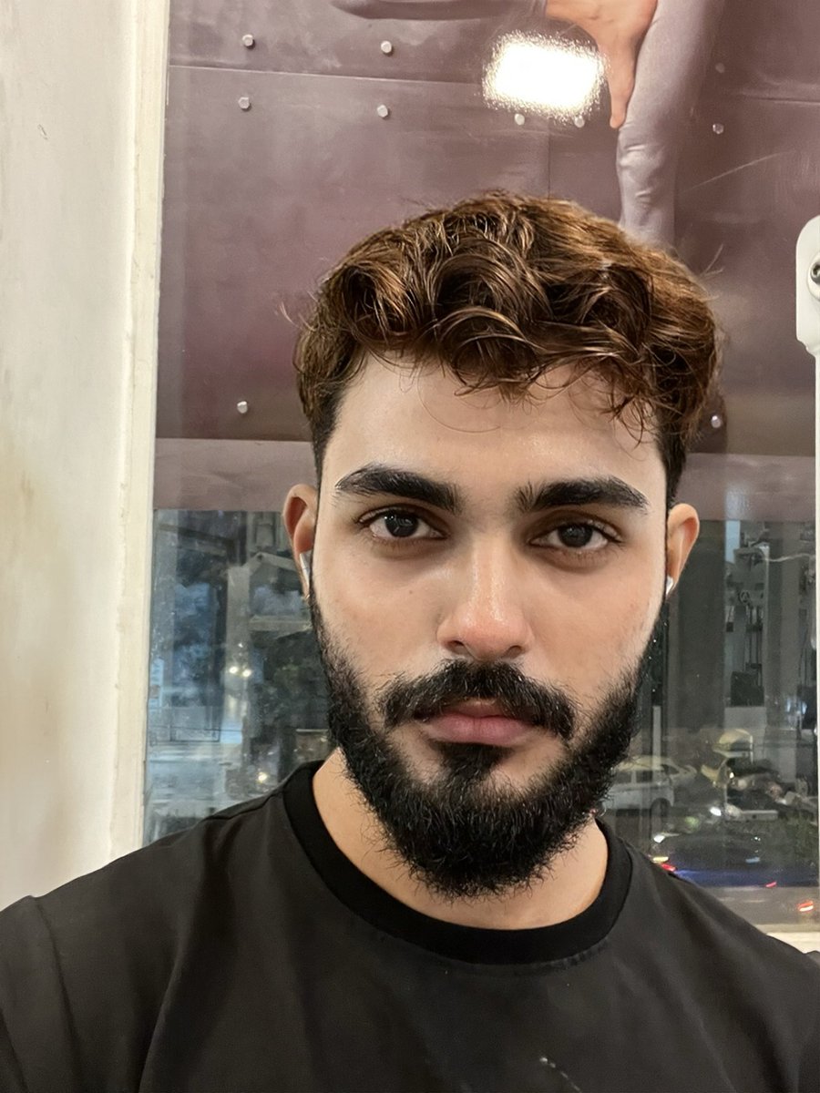 asssshish's tweet photo. Warm lighting at the gym >>> https://t.co/vq1zCe5KEH