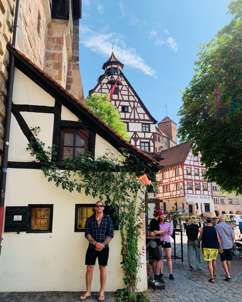 MariaKfWilkis6G's tweet photo. Nuremberg, Bavaria’s second-largest city, is a medieval paradise. This is only the first of many photo decks to come, with its photogenic old-town streets and historic architecture. https://t.co/FBHZGo3X71