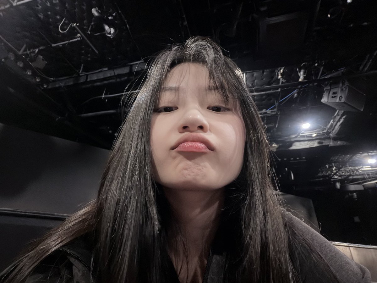M_MikaelaJKT48's tweet photo. SEE UUU BSKK MNG!! https://t.co/jpEDqdheqj