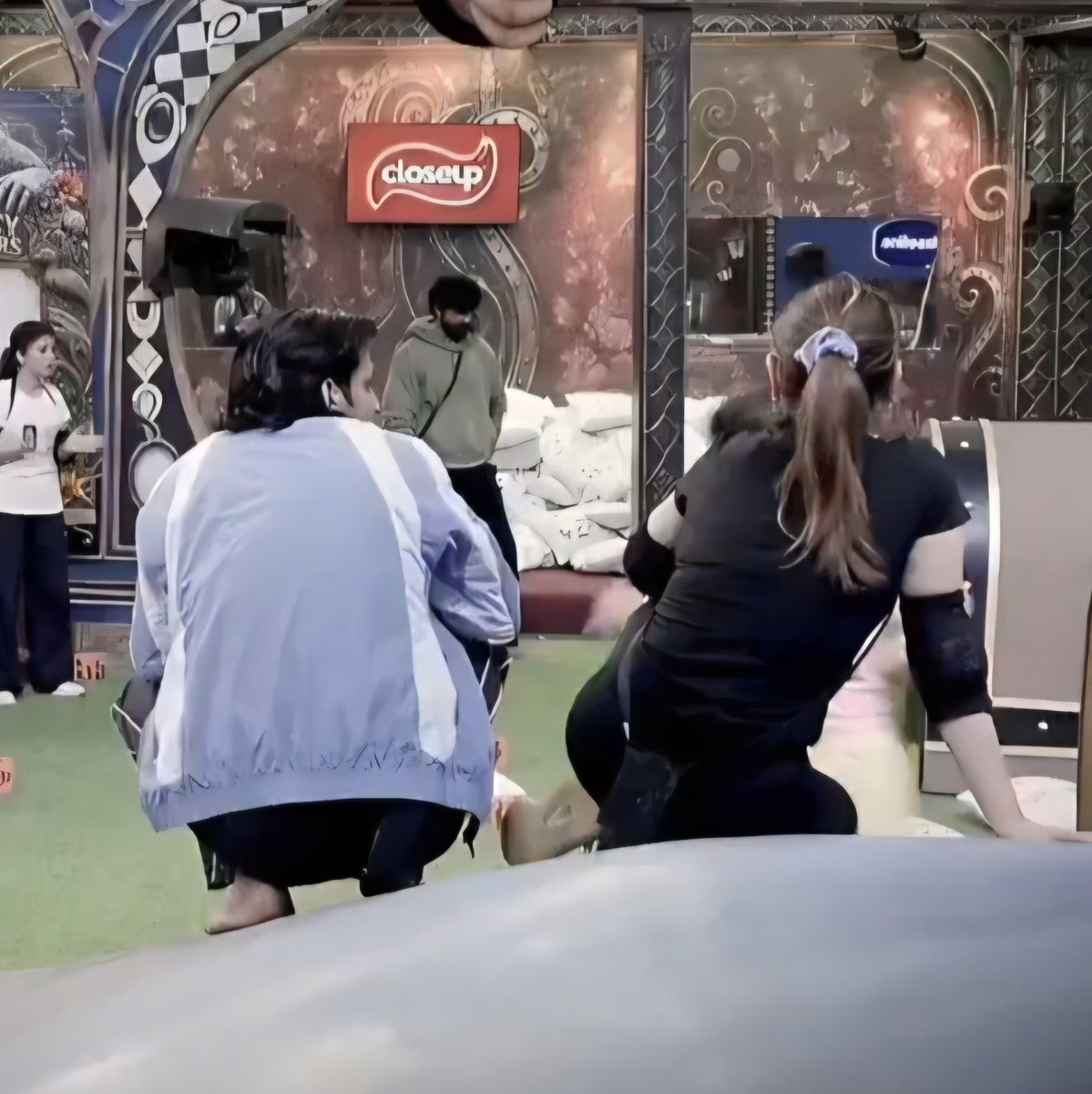 GulditiFC's tweet photo. How bad I want this duo in the next season of Khatron together!! They are gonna ace the stunts😭❤️‍🔥🤚

#gullu #uditi #gulditi #biggboss20 #bb20 https://t.co/5Ob9FfrB7q