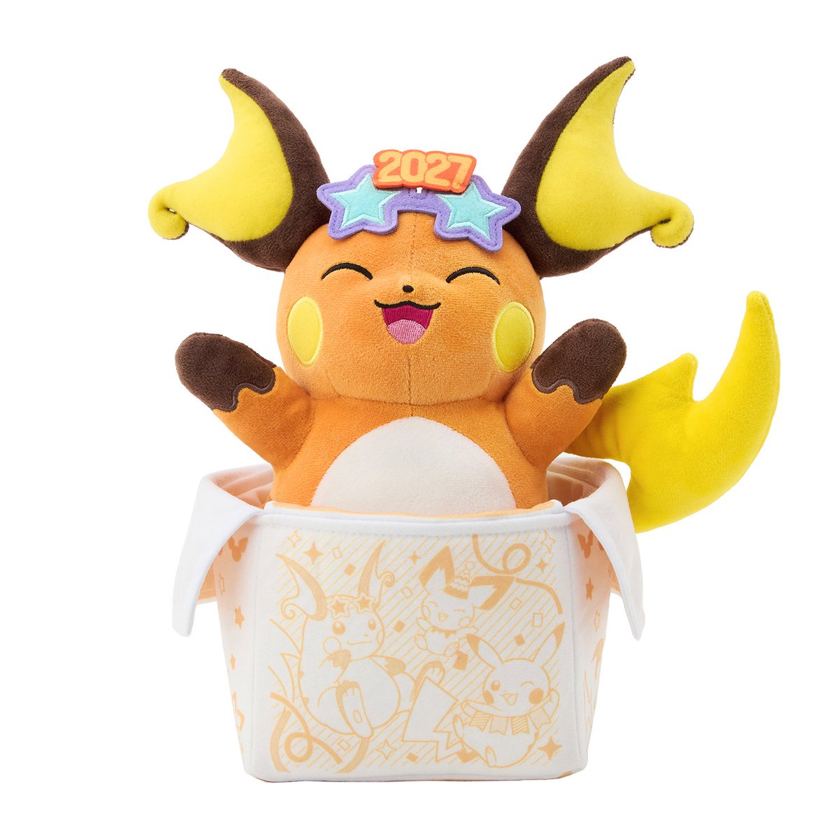 PokeGetInfoMain's tweet photo. ポケモンセンターにポケモンのグッズがいろいろ入った、「ピカピカボックス2027」が登場
今年も抽選販売です

📅受付期間
10月27日(火)17時00分～11月2日(月)16時59分

🎯当選発表
11月6日(金)15時00分以降

🛒購入期間
11月6日(金)15時00分～11月17日(火)16時59分

💰販売価格
5,500円(税込)

✅収録内容
・ぬいぐるみ ピカピカボックス2027 ピチュー
・ぬいぐるみ ピカピカボックス2027 ピカチュウ
・ぬいぐるみ ピカピカボックス2027 ライチュウ
いずれか1点に
ポケモングッズが数点入っています

✅詳細はこちら
https://t.co/49W7JUqJAh