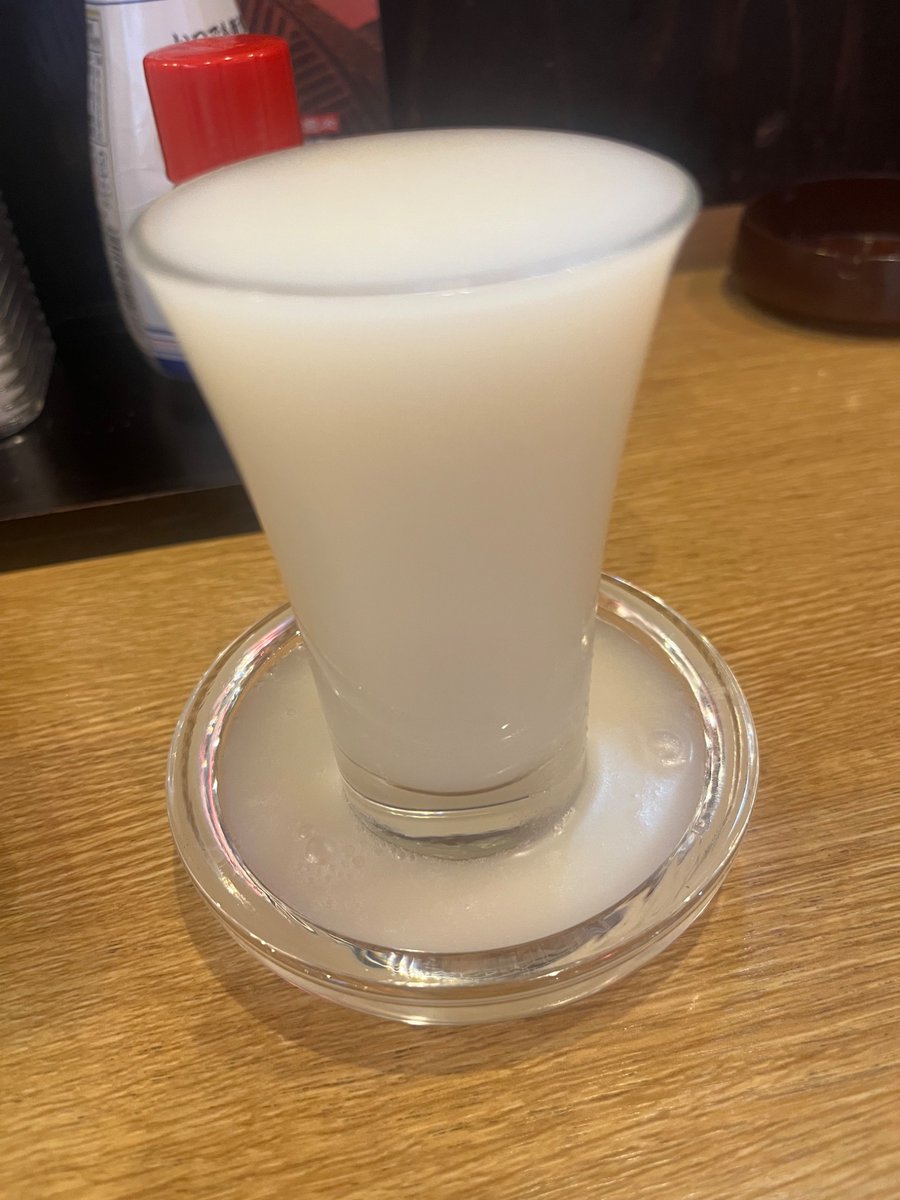 Peridot_eye19's tweet photo. 健康診断後のお酒が身に沁み過ぎるー！！昨日の夕方からなんも食べてないからお腹ぺこぺこー
最近日本酒🍶ブーム！ https://t.co/BsUjwpnJff