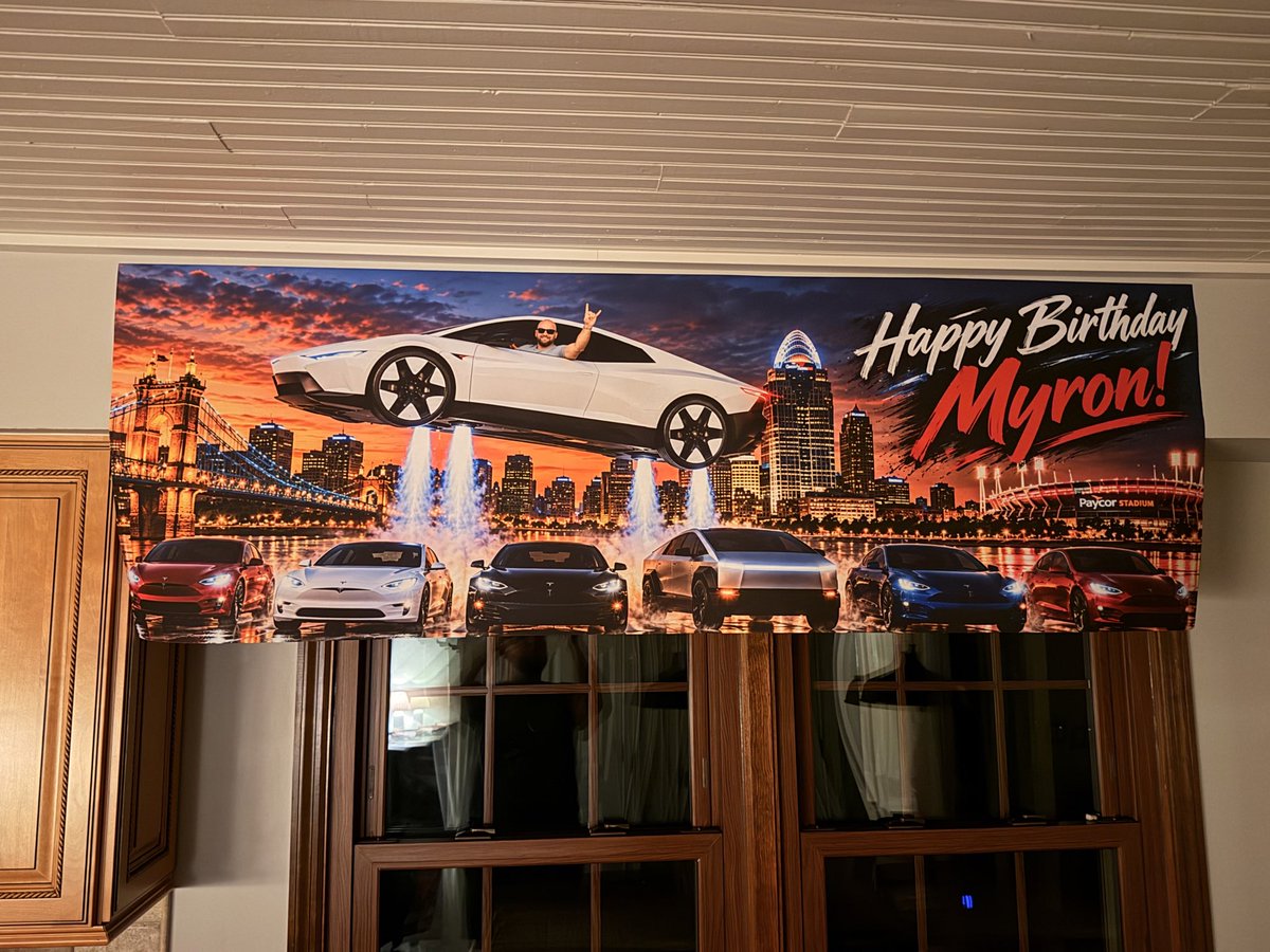 CyberAmped's tweet photo. My wife is amazing! She had this made for my birthday. Now I need the real Roadster. https://t.co/1G1KlUMEnl