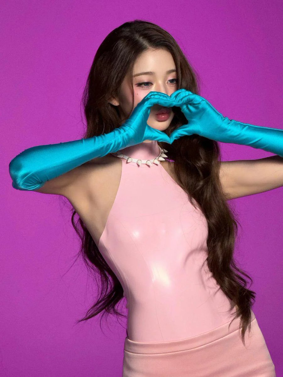 KpopArmpits999's tweet photo. IVE - Wonyoung #kpoparmpits https://t.co/vX0kjue14q