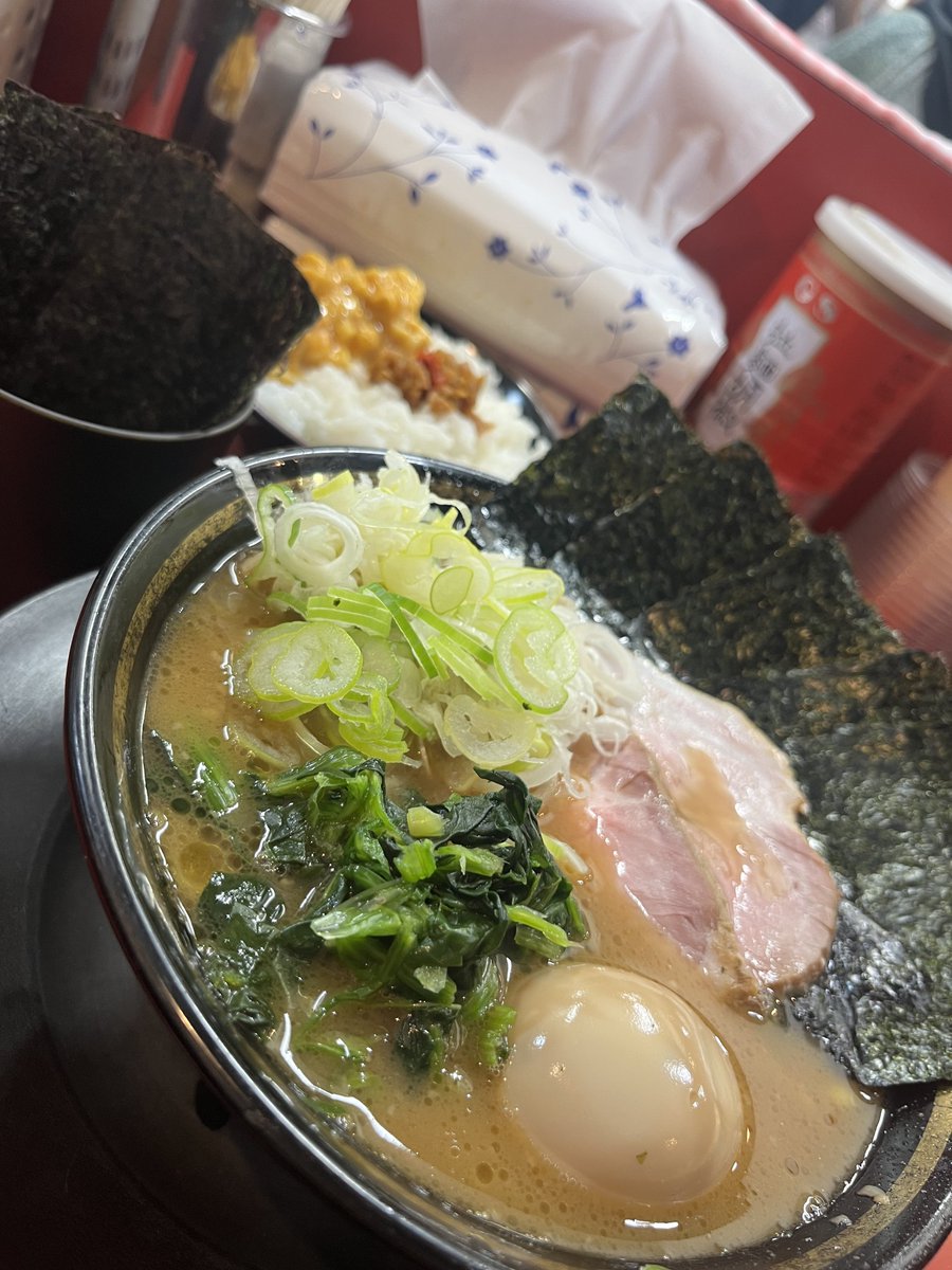 xkj4o0XLL8BjzTx's tweet photo. 旅行から帰って来たら❗️
やっぱり食べたい🐯✨
メチャクチャ美味かった〜🙋‍♂️💯
最高の一杯😍🙌
💡🤝🍜🙇‍♂️
お腹パンパンです🫃
ご馳走様です🙏 https://t.co/jZtrLGeb7y
