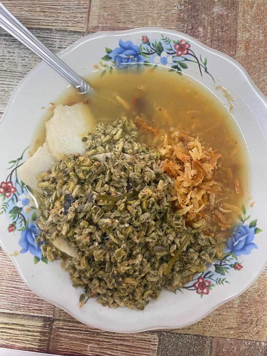 athashaaa_'s tweet photo. ini mah kupang topping lontong. https://t.co/vGxyvu1ZVK