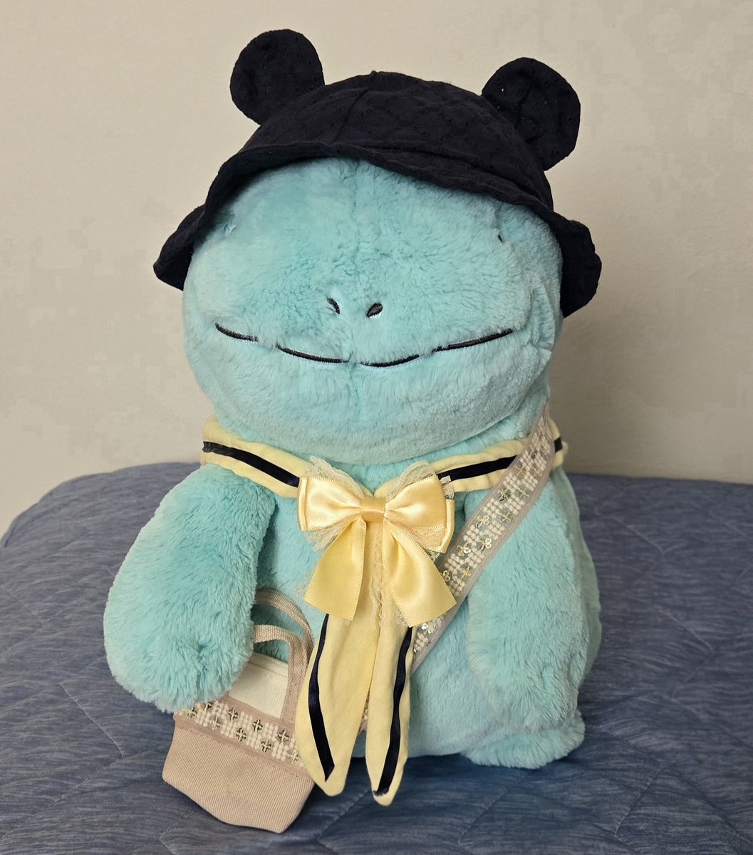 pluis_usagi's tweet photo. デデンネ(@dedenne195 )さんの、ぬおちゃん用お洋服買ってもらいましたですぬ˙𐃷˙

ぬおちゃんは裸族派なので、セーラーカラーにしてもらったんだぬ˙𐃷˙

可愛いお洋服、ありがとうございますですぬ˙𐃷˙ https://t.co/dFeJMLa9mF