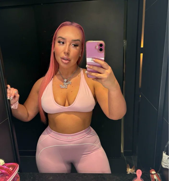PinkDMedia tweet picture