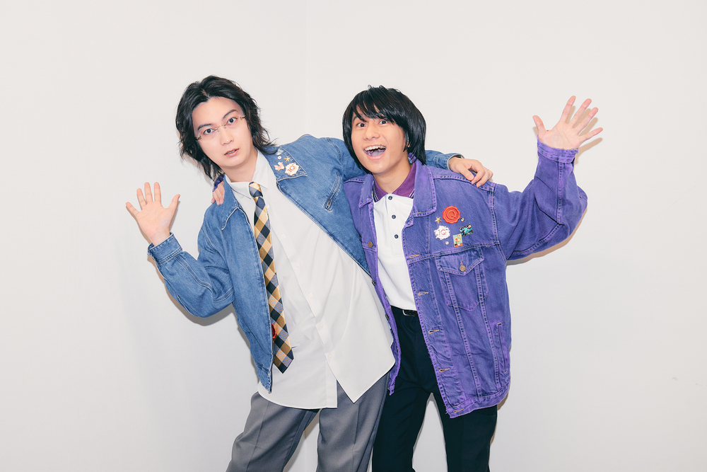 qj_web's tweet photo. #QuizKnock が結成10年で築いた“信頼関係”「みんなの憧れ」「なろう系クイズ王」

https://t.co/3FTXeX5Eut

鶴崎　言とは『東大王』でも共演していましたが、ちゃんと力を発揮するところがいいところだなと思いますね。

言　なぜだかわからないけど、謎の力により、ここぞというところでやっちゃいますね。

伊沢　なろう系クイズ王だ（笑）。

@QuizKnock