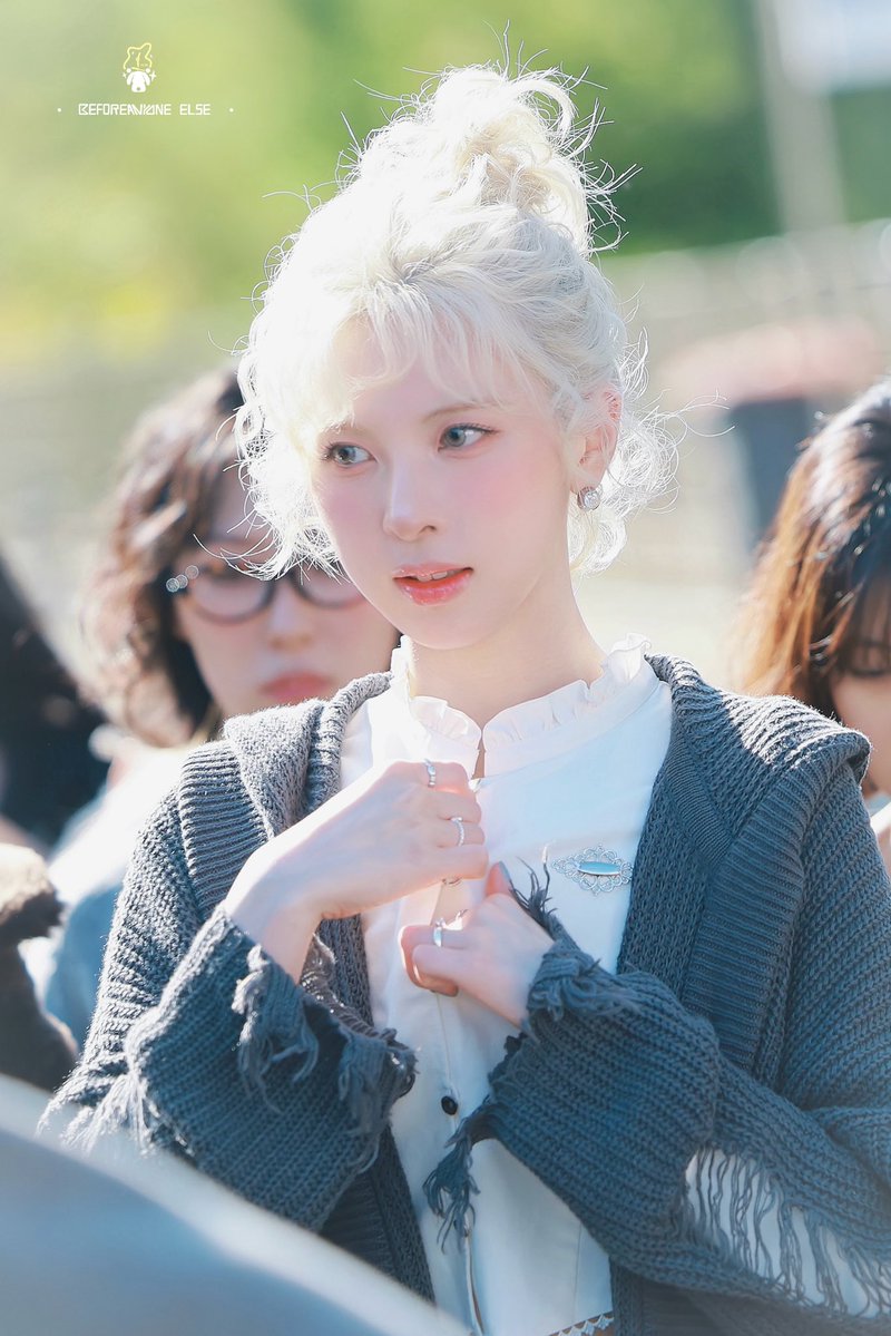 Before_5ae2's tweet photo. 𝟤𝟨𝟣𝟢𝟤𝟥

공주님

#NMIXX #엔믹스 
#배이 #BAE #배진솔 https://t.co/dSYWl19SUW