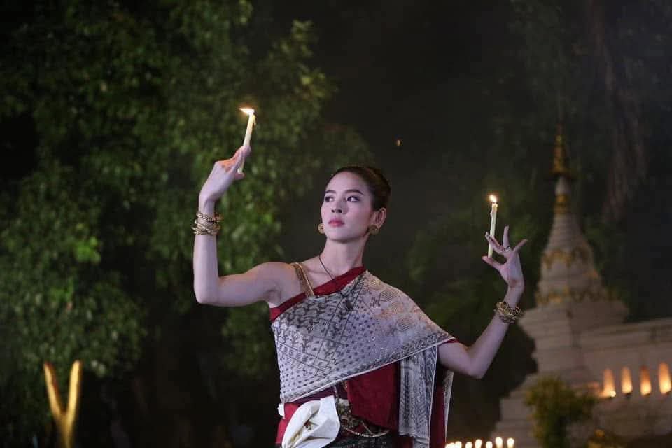gmkiyw's tweet photo. လက်နဲ့လုပ်စမ်းပါအေးဘယ်နဲ့ကျူးကျူးကျော်ကျော်ဆီမီးခွက်လာခိုးရတယ်လို့
အေးနော် ဆီမီး၁၀၀၀ထွန်း‌လို့ခွက်လျော့နေရင်နင်တို့လာခိုးလို့ပဲ🤣
#RespectMyanmarCulture https://t.co/NSzdS6XMAU