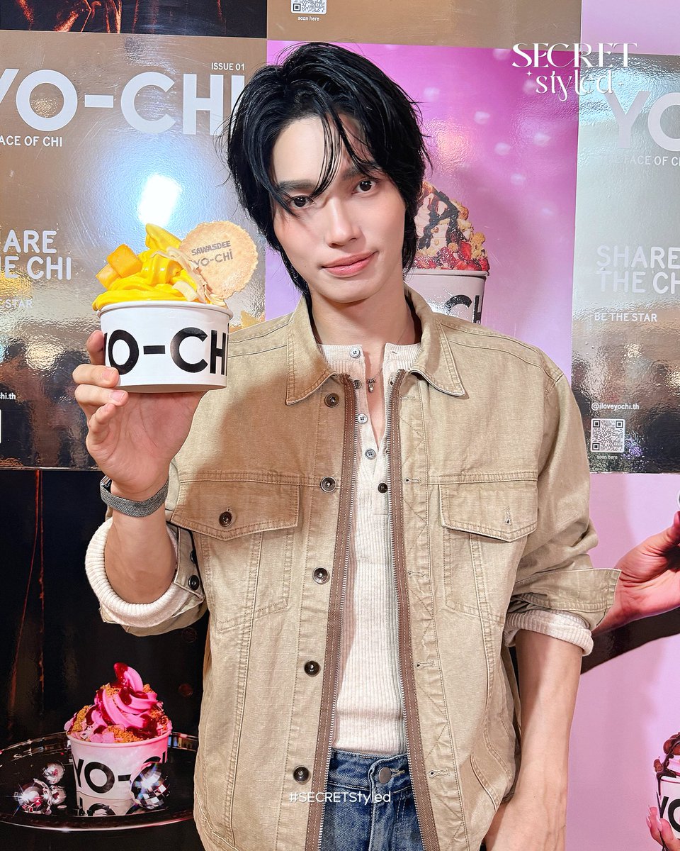 SECRET_Styled's tweet photo. #yochithailand 
#winmetawin
#yochithailandxWin

เสิร์ฟความหล่อของ “วิน เมธวิน” (@winmetawin) ในงานเปิดตัว Yo-Chi (โย-ชิ) @iloveyochi.th แบรนด์โฟรเซ่นโยเกิร์ตชื่อดังจากออสเตรเลีย ปักหมุดประเทศไทย เปิดสาขาแรกซึ่งเป็นสาขานอกประเทศแห่งที่สี่ และใหญ่ที่สุดใน Southeast Asia พื้นที่กว่า 207 ตารางเมตร ที่ centralwOrld @centralwOrld (ชั้น 2) โซน Groove ✨

#SECRETStyled