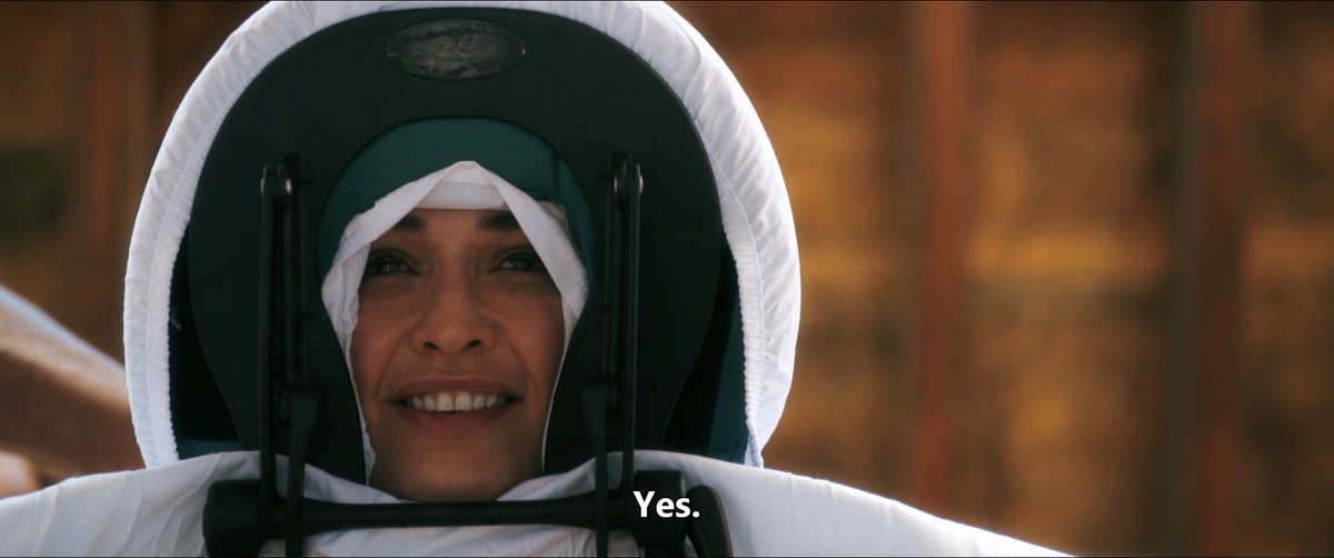 pluribusframes's tweet photo. Pluribus - Season 1 Episode 8: "Charm Offensive". Frame 1074 of 2486 https://t.co/tXL6SL7E6M
