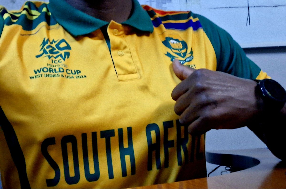 gala_tweets's tweet photo. @TembaBavuma
My Captain! Your leadershipπ«‘
you don't get the credit you deserve!
your agency must fight for your name and brand!
salute!
#ProteaFire https://t.co/ZH23WvG68y