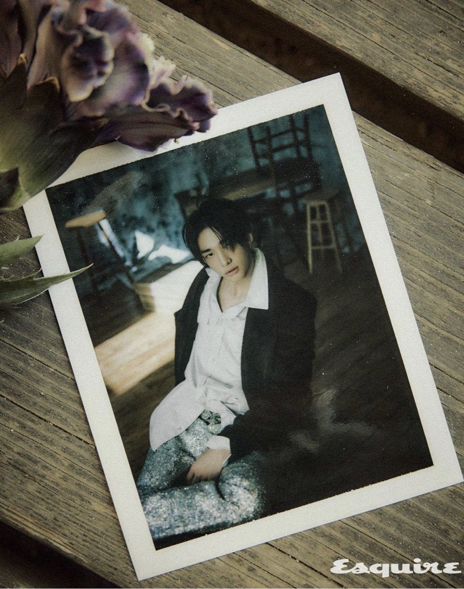 hyunjinpost tweet picture