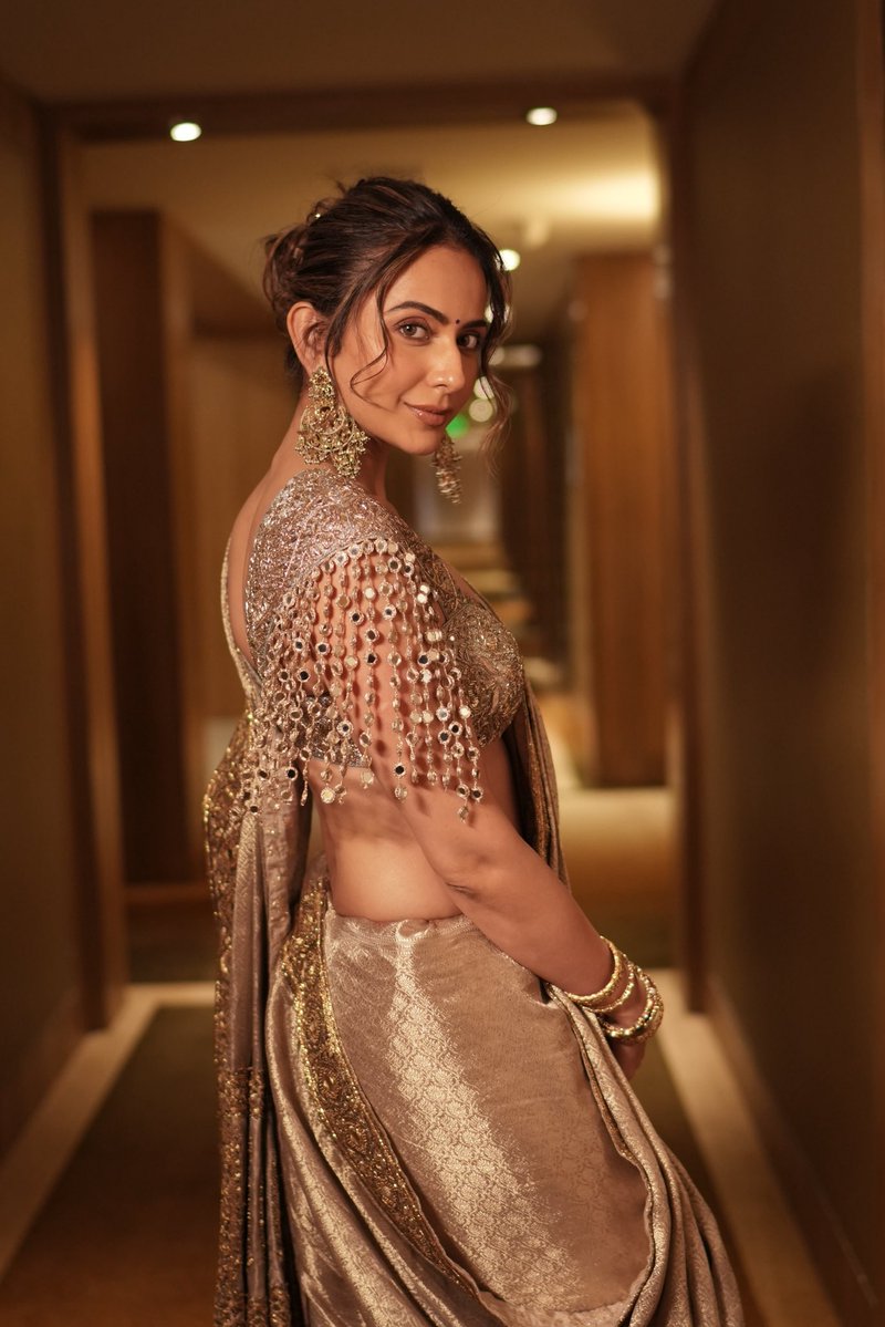 Rakulpreet's tweet photo. https://t.co/ywmOKAMSR7