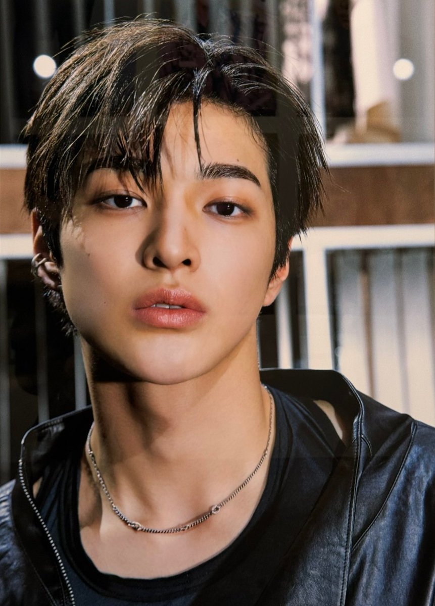 keonholds's tweet photo. ahn keonho is soo model material https://t.co/QfVzu56y7w
