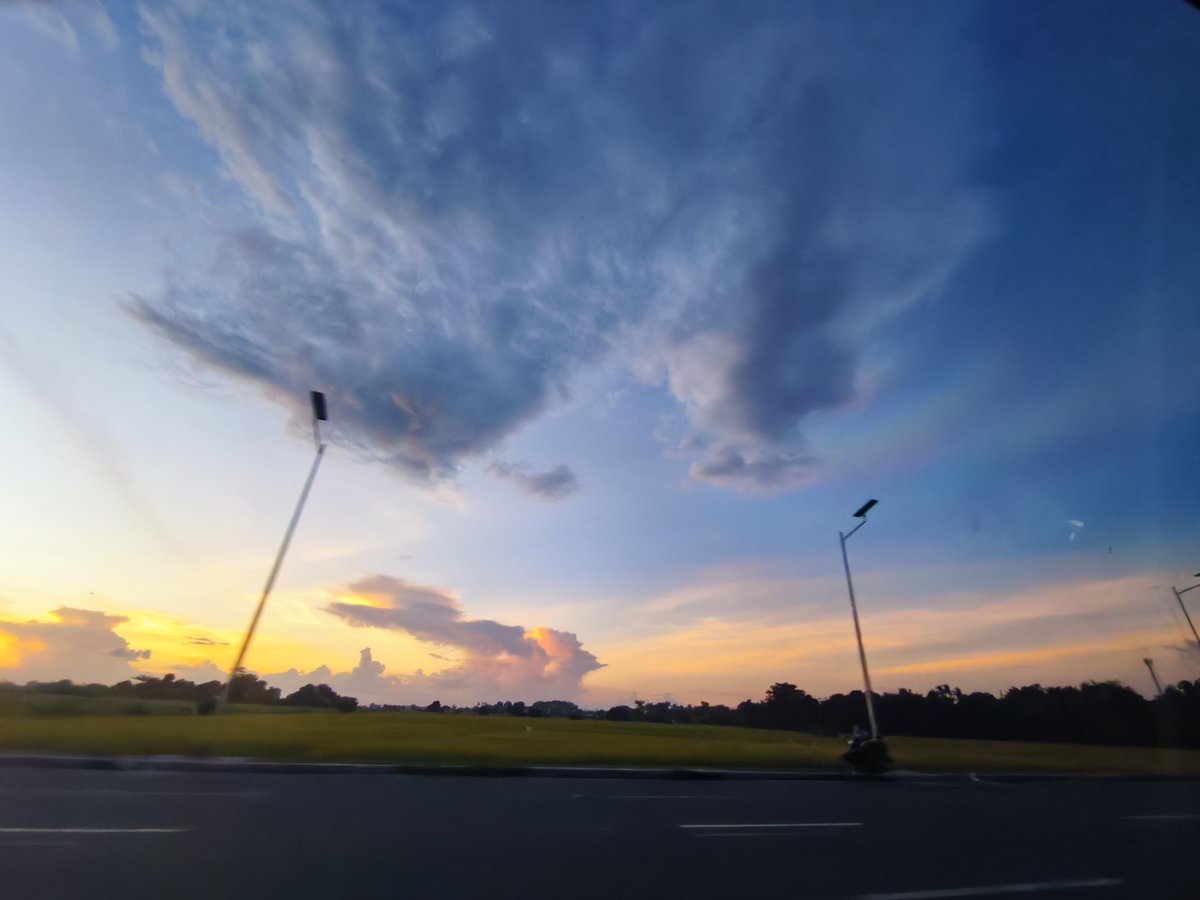 apserooo's tweet photo. ☁️🌤️ https://t.co/EE7Xx1Qvcy