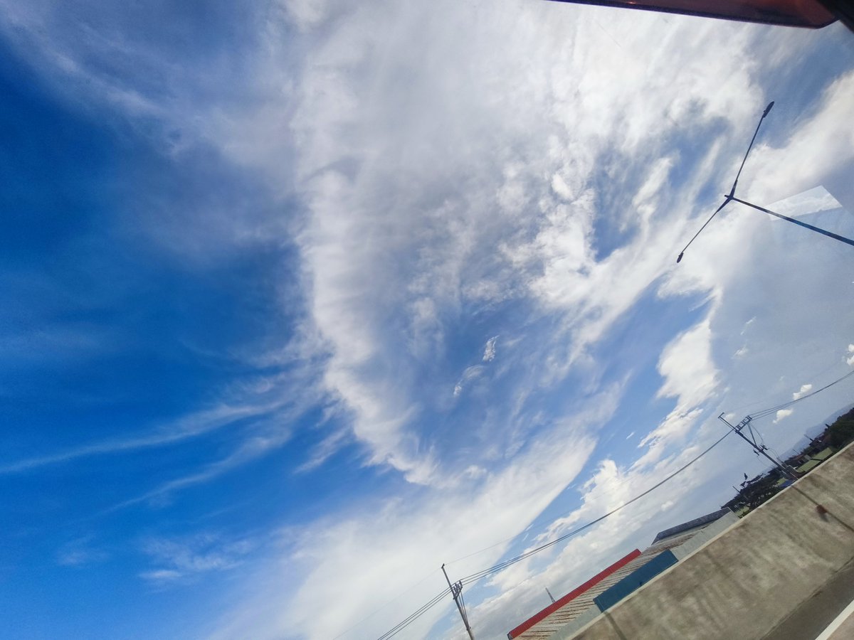 apserooo's tweet photo. ☁️🌤️ https://t.co/EE7Xx1Qvcy