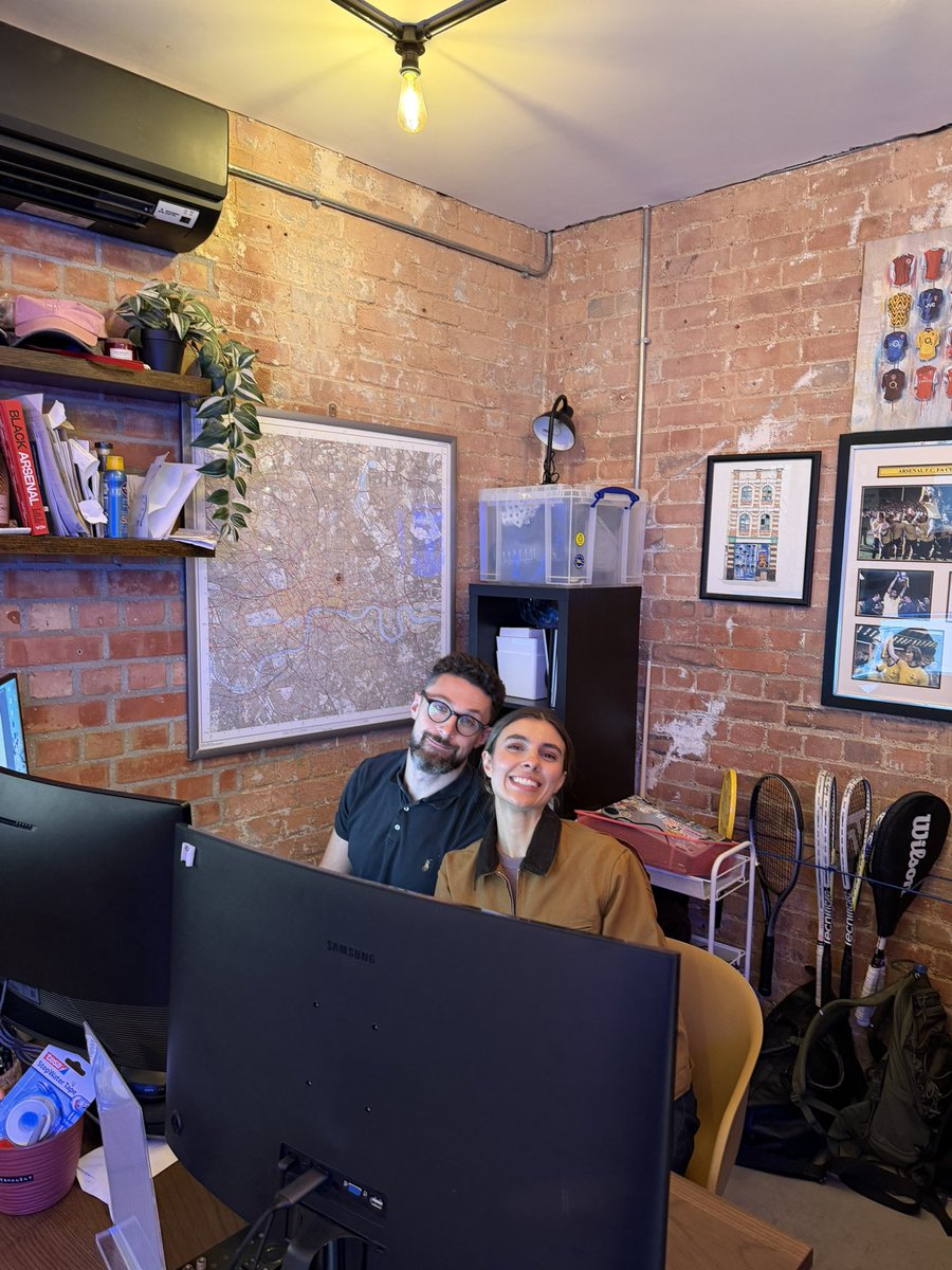 encodeclub's tweet photo. The team is readyyyy for a weekend of Encode London Hackathon!! https://t.co/QBVLXfT9qe
