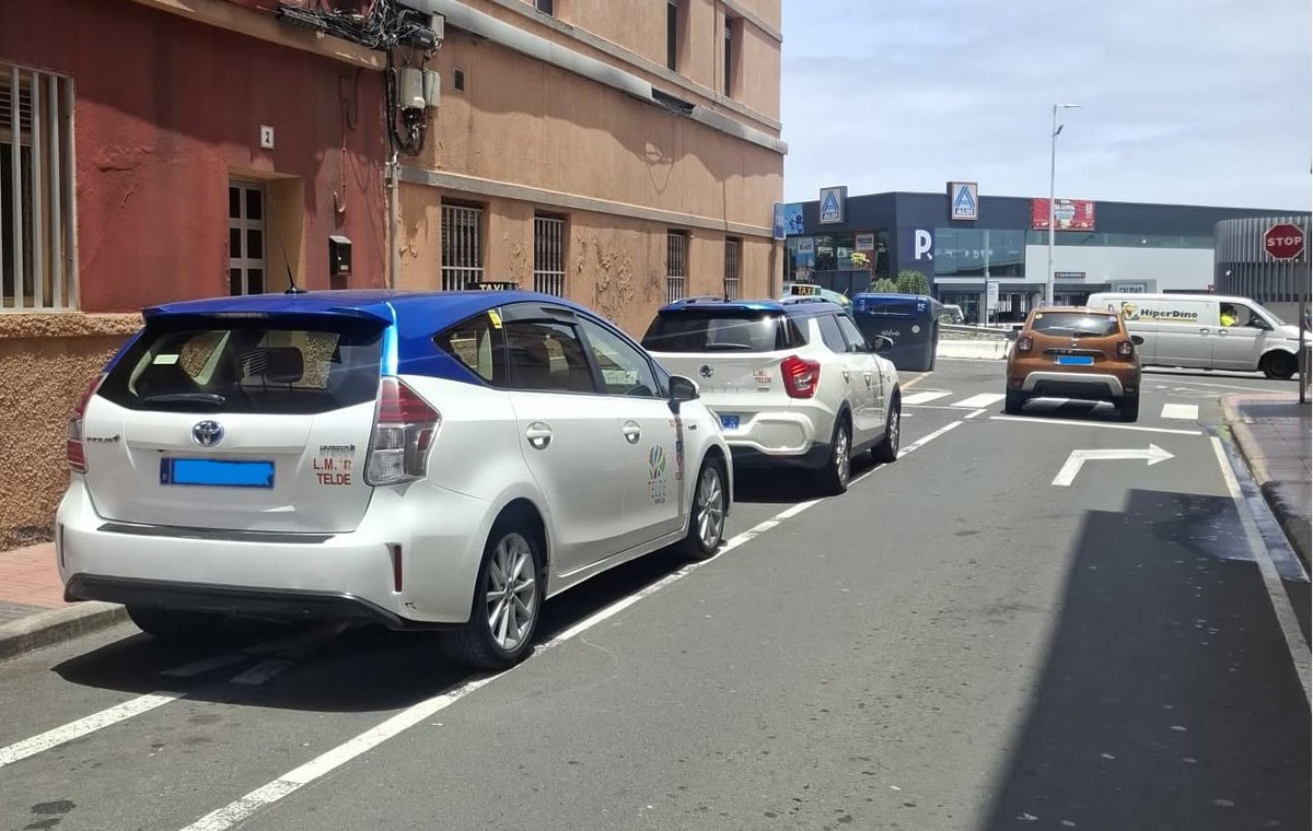 Ayun_Telde's tweet photo. 🚕 Telde publica la lista provisional de 143 aspirantes al permiso municipal de taxi.

⚠️ 36 exclusiones provisionales. Plazo de subsanación: 10 días hábiles.

📝 Exámenes: 18, 19 y 20 de noviembre.
🕘 9.00 y 11.00 h.
📍 Protección Civil, Conde de la Vega Grande, 7. https://t.co/oQn04lj96G