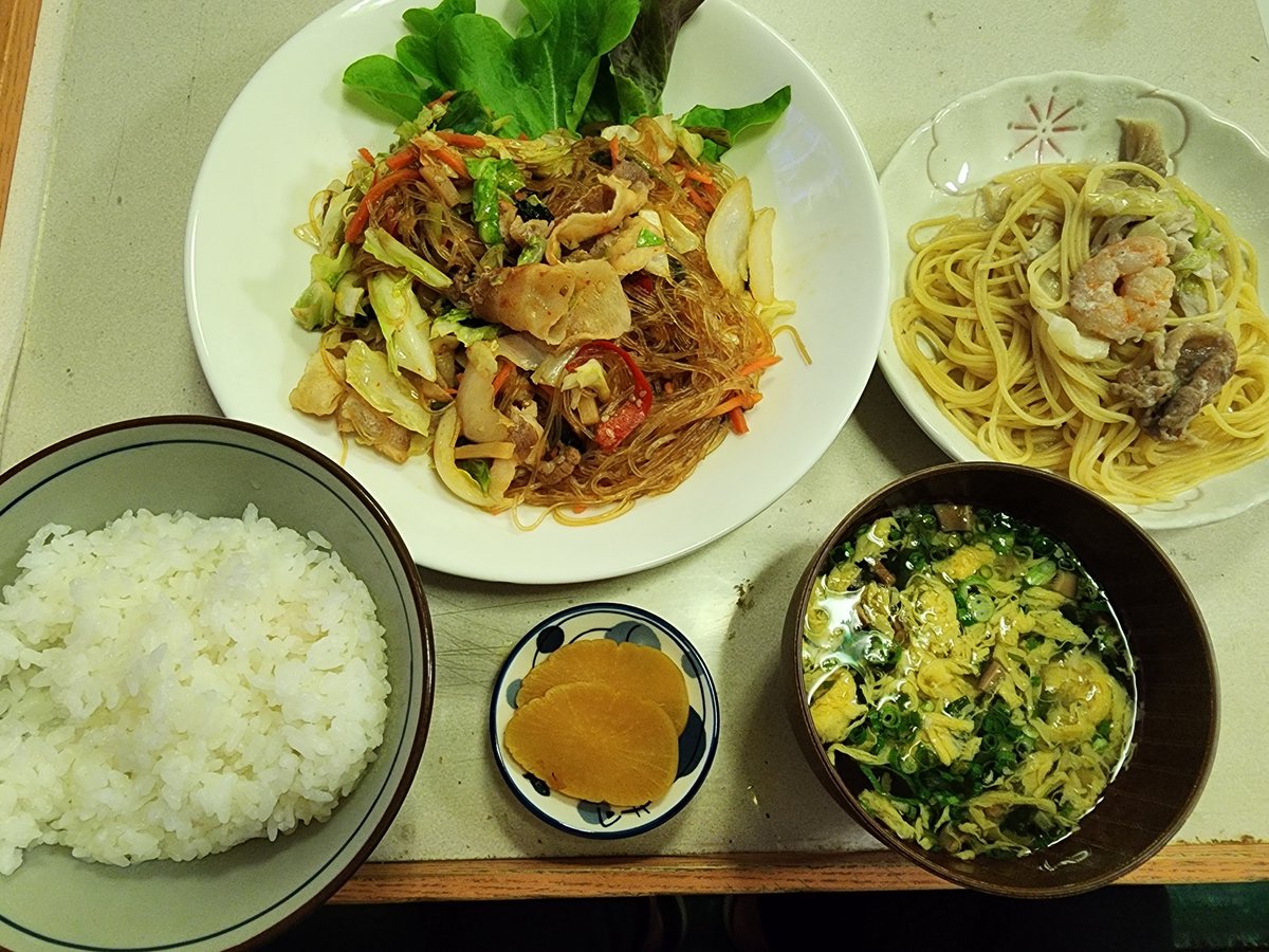 capttsune's tweet photo. フネメシ　チャプチェ定食。またまた食べ過ぎた https://t.co/x8HOEjEPj2