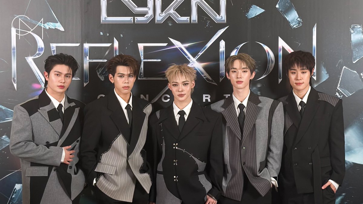 CM2Connect's tweet photo. #LYKN พร้อมแล้ว #LYKYOU พร้อมไหมมมม ในงาน "LYKN REFLEXION CONCERT" 🎵✨

THE REFLEXION BEGINS

#LYKNReflexionConcertD1
#LYKNReflexionConcert
#LYKN #Williamjkp #nnutdan #hongshihoshi #TuiChayatorn #Lego_Rapeepong https://t.co/Q0xckLxgkg