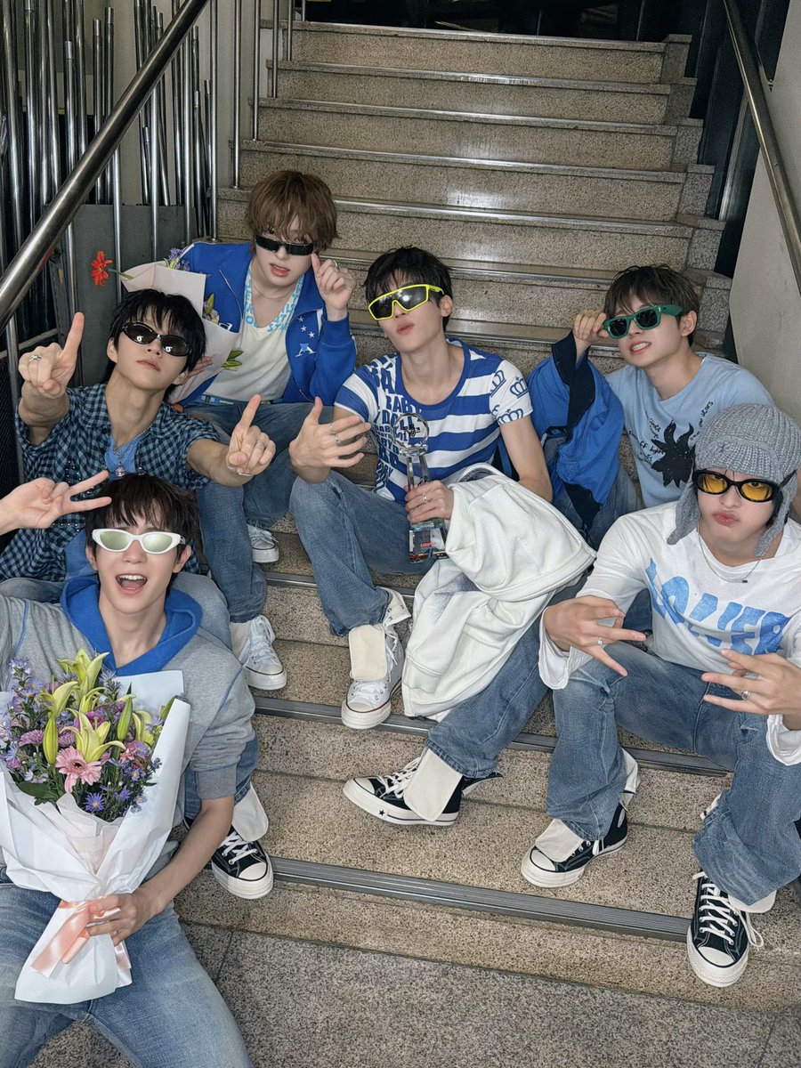 Sakupang26's tweet photo. Selamat sayang sayangkuuu🥹💚

#ISPY1stWin https://t.co/9dy9keoslx