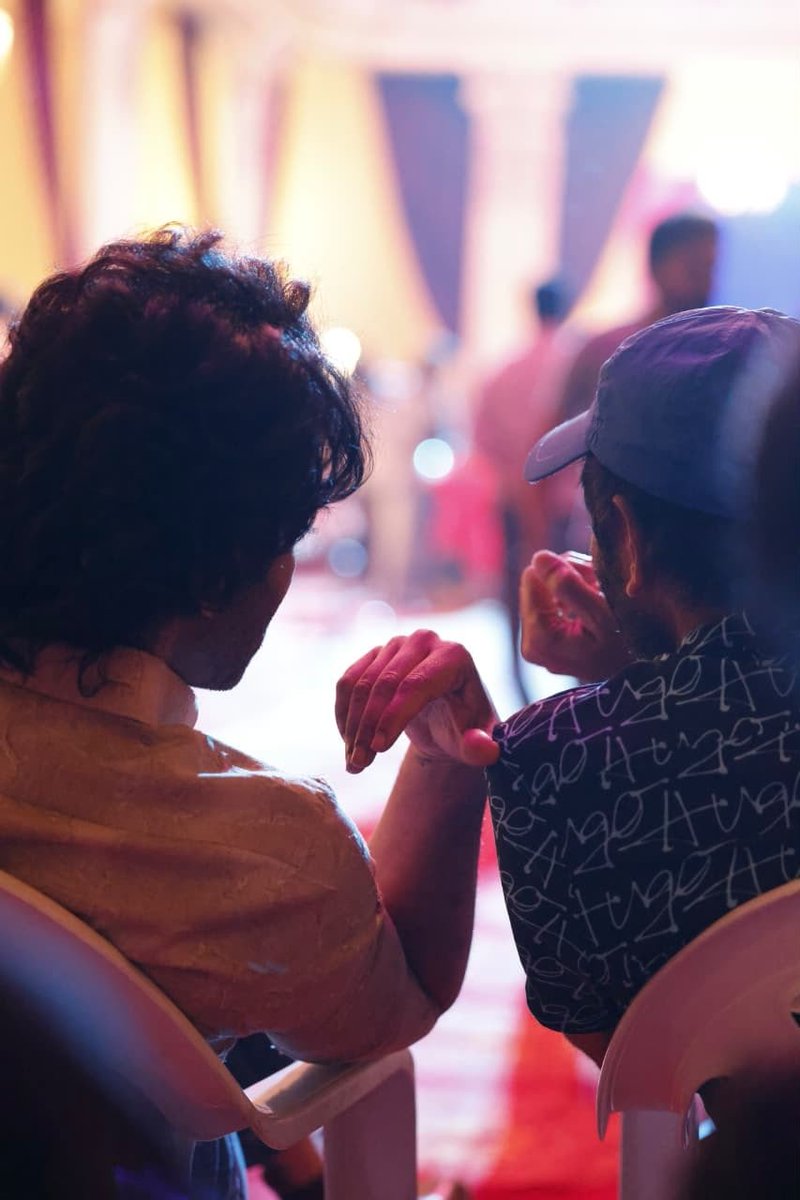 SreenuVaitla's tweet photo. These beats are going to set the theatres on fire! ๐ฅ๐ฅ
A RETRO MASS SONG is underway, and Iโm sure itโs going to be a feast for mass lovers! โค๏ธโ๐ฅ
Get ready for a full-on entertainment blast this Sankranthi! ๐ช
#GeorgeKrish in cinemas from 14 Jan 2027
#SSS1 Charming Star @ImSharwanand @AKentsOfficial