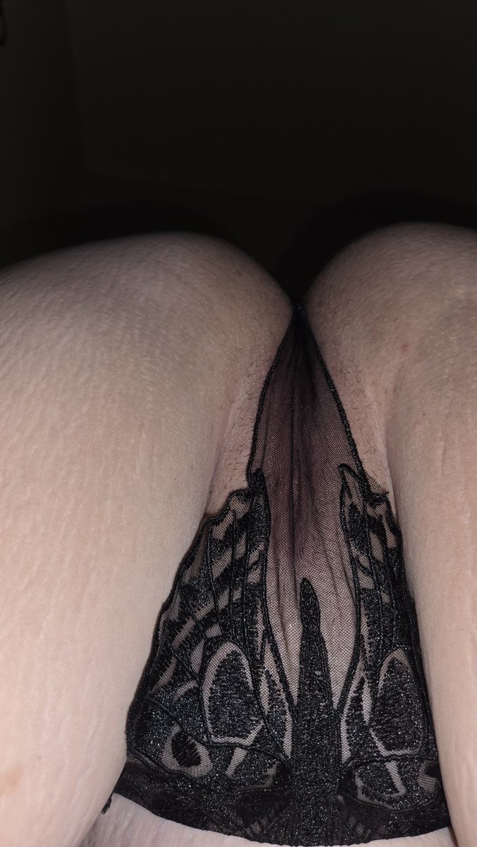 freshlywornpant's tweet photo. Come see what item's are for sale go to @princessdirtypantiez on Instagram all item's are freshly worn when ordered before shipping so come see my inventory at https://t.co/lcQ1X8oSZp
#usedpanties #dirtypanties #wornpanties #wornpantiesforsale https://t.co/YeZ2EnS6WV