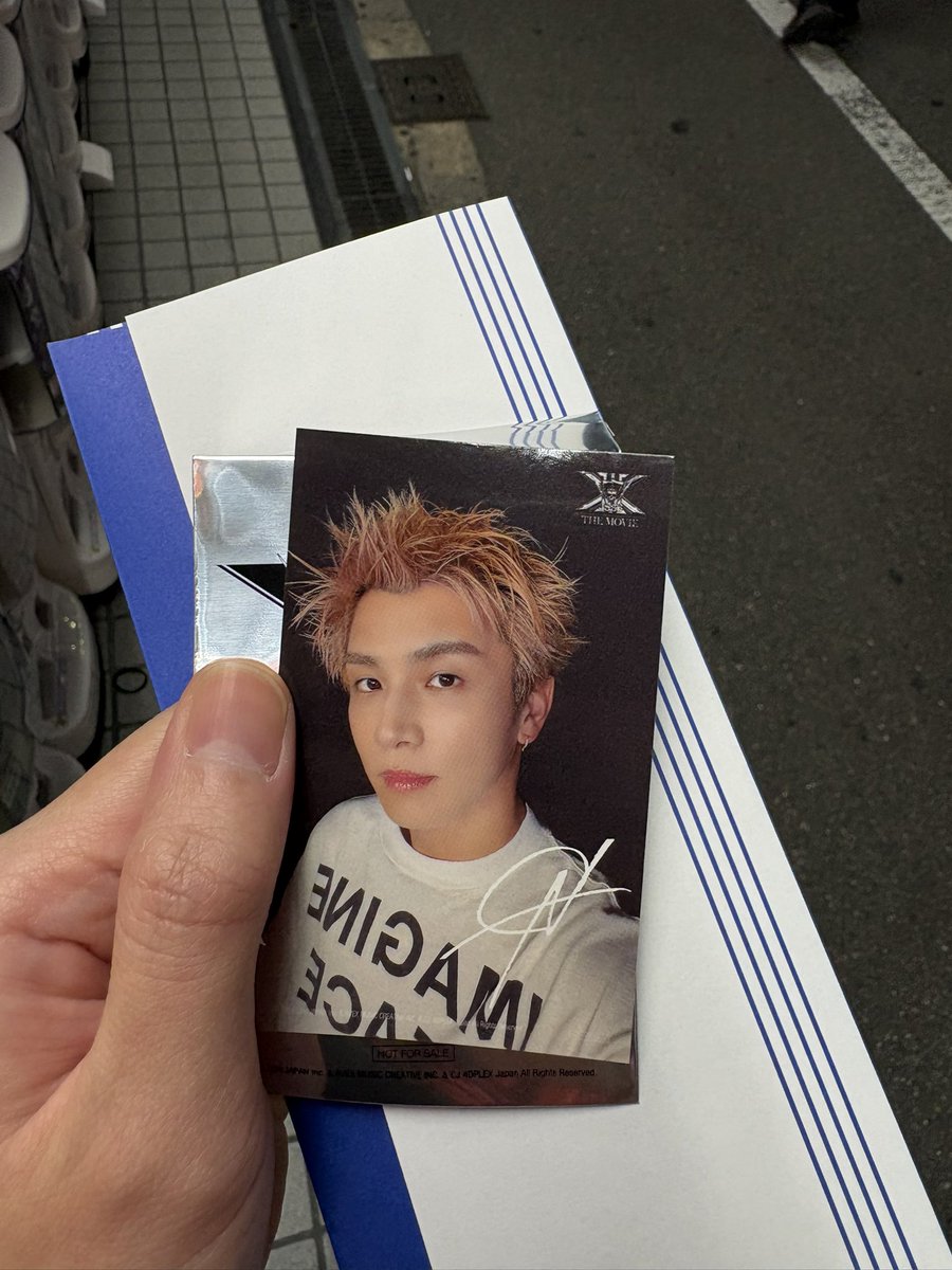 kobyo_ldh's tweet photo. 岩ちゃんだった！友達が臣ちゃん引いたら交換してもらう！！！！ https://t.co/tETn9vnvuD