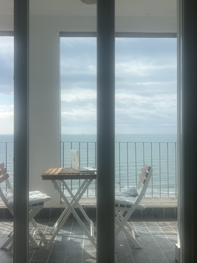 soluna_stensale's tweet photo. This is where I was running nullzwei from recently.

Durrës, Albania. Tourist season is over, beach promenade feels like a ghost town, weather is still a dream https://t.co/azfpzrAmZN