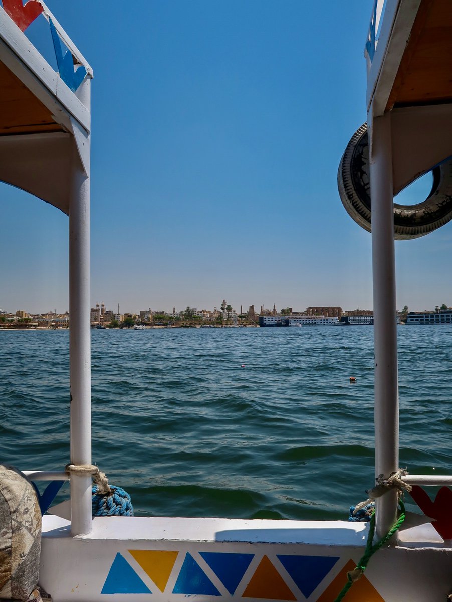 mireyatu's tweet photo. In Luxor, the Nile divides the East Bank, land of the living, from the West Bank, land of the dead. The west holds tombs and funerary temples; the east, Karnak and Luxor Temple. Crossing it feels like stepping between two worlds. https://t.co/uR6uVbt1by