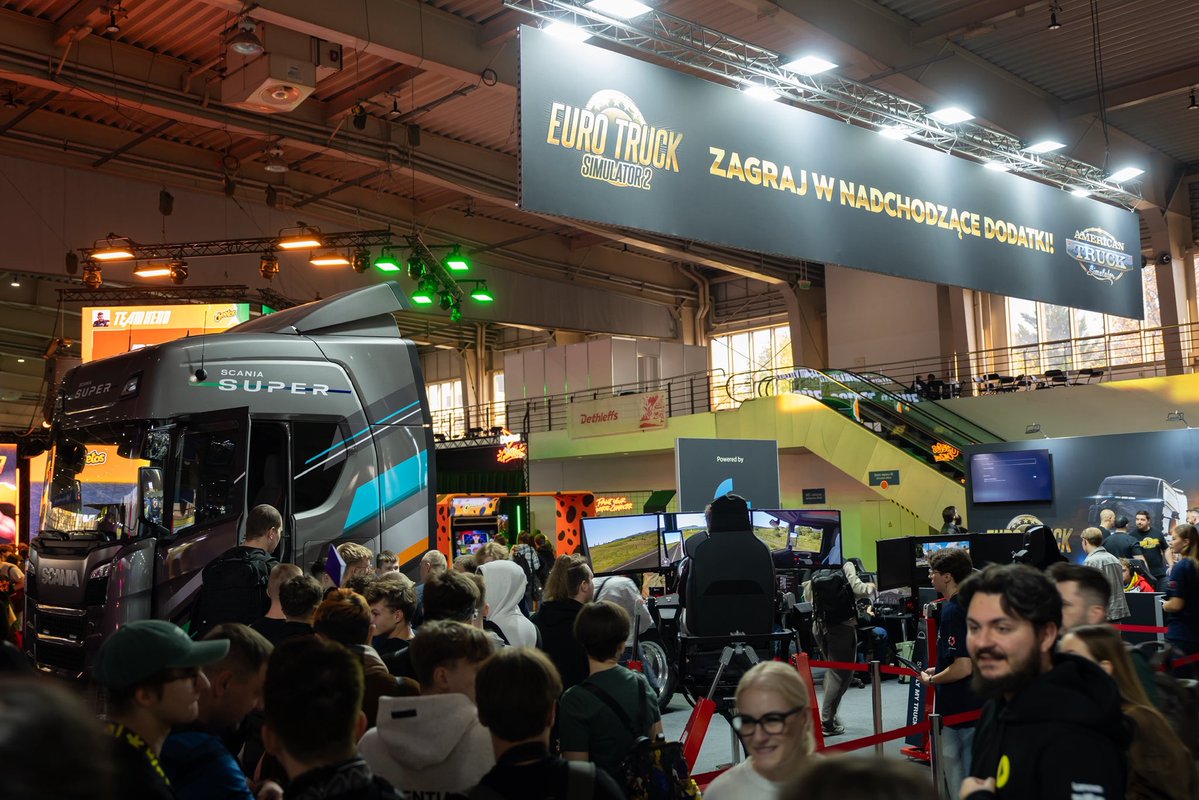 SCSsoftware's tweet photo. Day 1 of @PoznanGameArena is in top gear! 🚛💨

Get behind the wheel with @LogitechG, try out our upcoming DLCs, grab some free swag, &amp; even get up close with a real @ScaniaPolska Super! 🙌

Come say hello and find us in Hall 5! 🇵🇱 https://t.co/aGtQwEI3rj