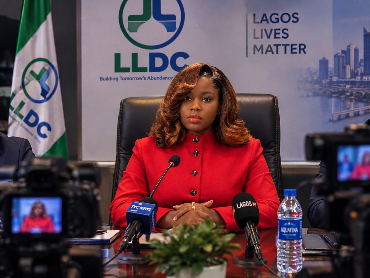NeroSomto's tweet photo. MEETING WITH THE OWNER OF LAGOS LIFE.Sharing Ideas. Creating Experiences. Building a Better Lagos Life
VOTE BIG_STEPHANI FOR SENATOR 
Join the LLDC Party and be part of the journey toward a better Lagos Life. @Shalom_HeyEliy@lldc_official @LagosLifeApp#lagoslife ##LLDC https://t.co/1Mu016Ujv5