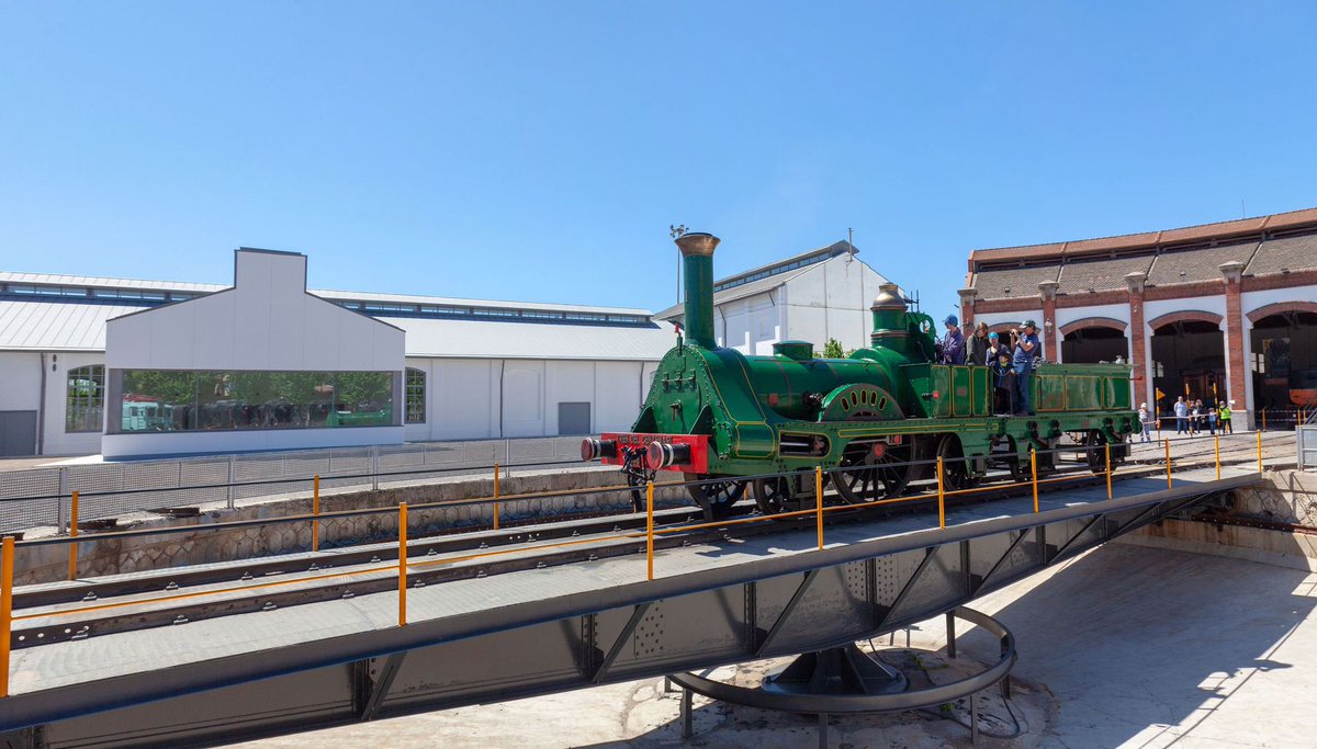 mferrocarrilcat's tweet photo. 🚂 Celebrem la #SetmanaDelTREN!
El 28 d’octubre de 1848 va circular el primer tren de la península, entre Barcelona i Mataró. Fins al dia 28, la @ffe_es ho commemora arreu de l’Estat.
I on millor celebrar-ho que al Museu? 🎉
Aquest cap de setmana ve carregat 🧵👇 https://t.co/R1gu1EdFKC