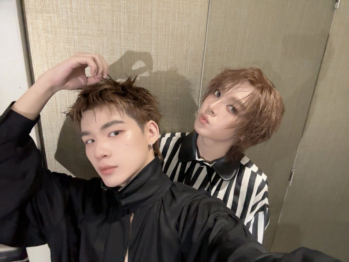 JAONORTHiom's tweet photo. ขอบคุณ HEIDIS SECRET เเละพี่ๆทุกคนที่มาให้กำลังใจรอบงานนะคับ ทรงใหม่ทุกคนได้เห็นด้วยตาเนื้อละน้าาาา นี่!~~~~

NORTHOTTO HEIDIS SECRET EFW26
#NorthOttoatEFW26ICONSIAM
#NorthOtto https://t.co/hD6u2BfgEd